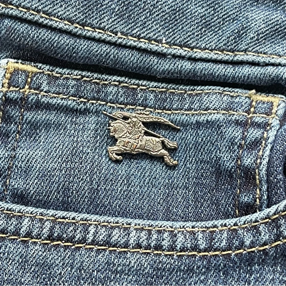 Burberry London Islington Boot Leg Blue Denim Bootcut Jeans  W31 Distressed - Picture 4 of 16